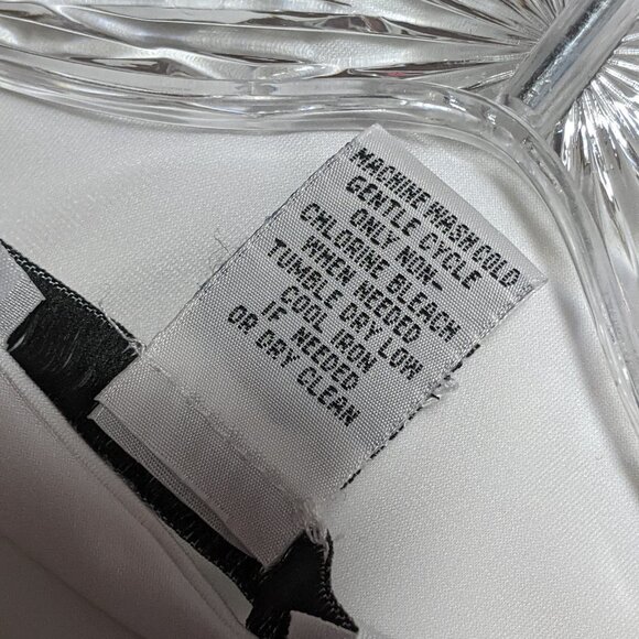 GRACE Round Neck Zipper Enhanced Short Sleeve Stretch Top White Size Small - Picture 7 of 9